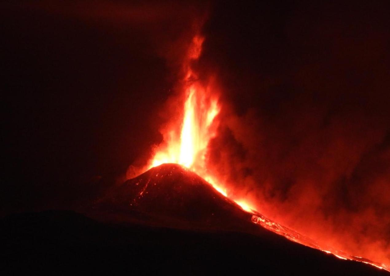 Вилла Etnasentieri Wine House On Etna Mount Бельпассо Экстерьер фото