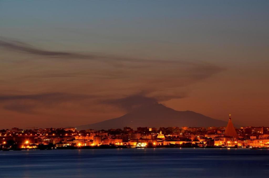 Вилла Etnasentieri Wine House On Etna Mount Бельпассо Экстерьер фото